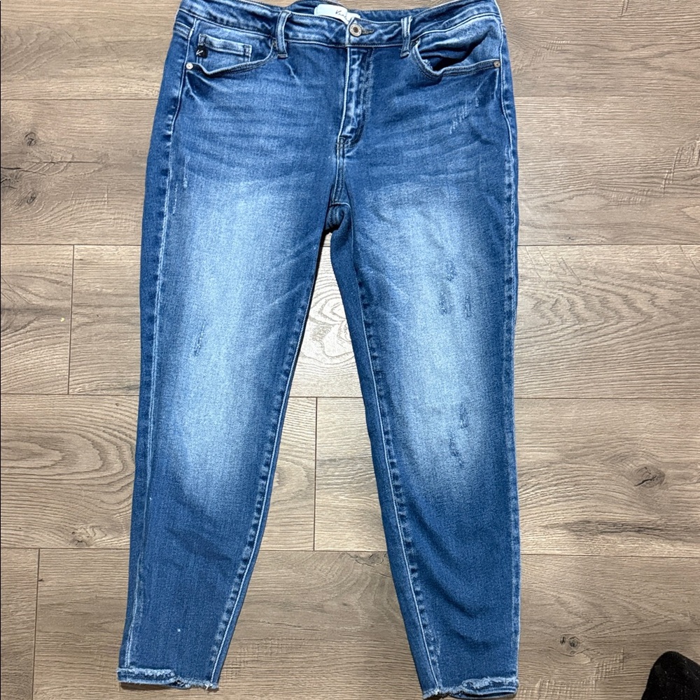 KanCan Distressed Blue Ankle Jeans